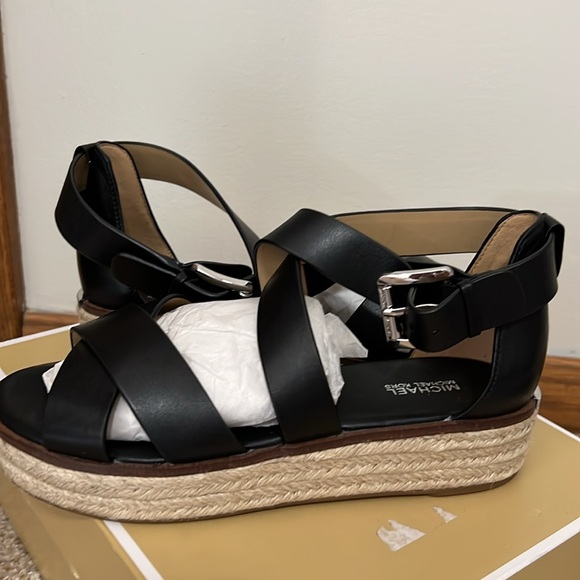 NWT Michael Kors “Darby” leather platform sandal in size 7.5 - Picture 5 of 11